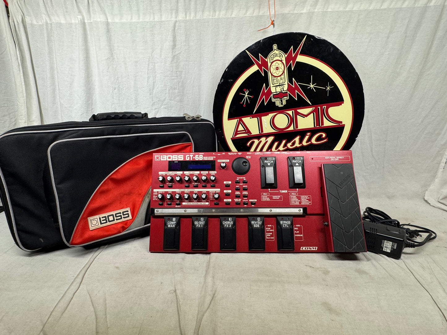 Boss GT-6B gt6b Bass Multi-Effects Processor Preamp Pedal with Power Supply + Soft Case