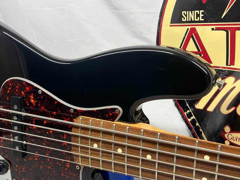 Fender 5-String Electric Jazz Bass - Image 3