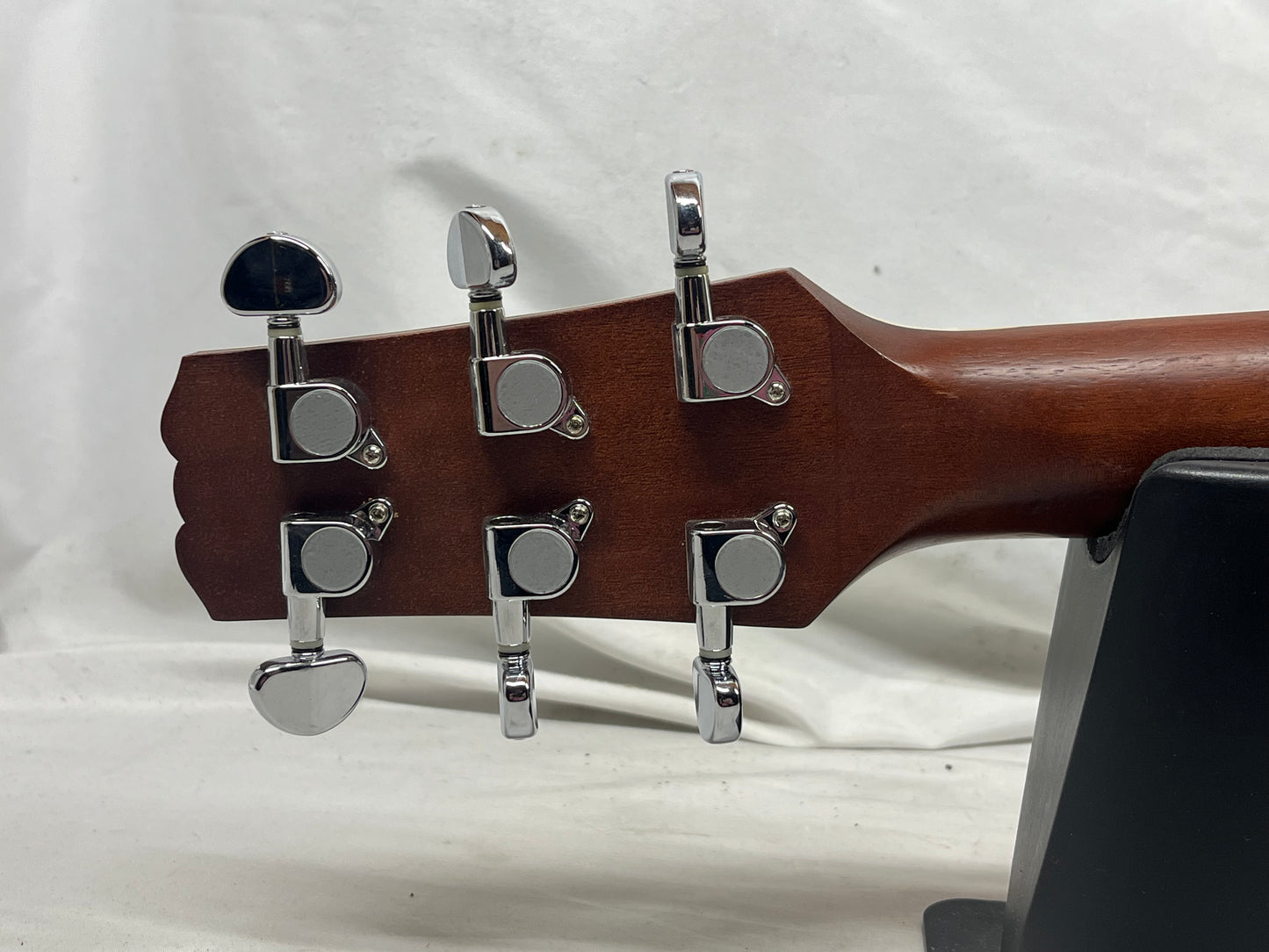 Wechter 1730 Acoustic Guitar