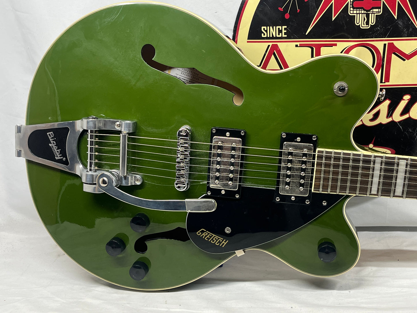 Gretsch Streamliner G2622T Semi-Hollow Body Electric Guitar - Torino Green with Case