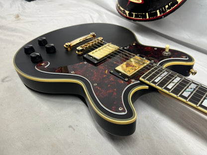 D'Angelico Deluxe Brighton Doublecut HH Electric Guitar with Hard Case - Matte Black