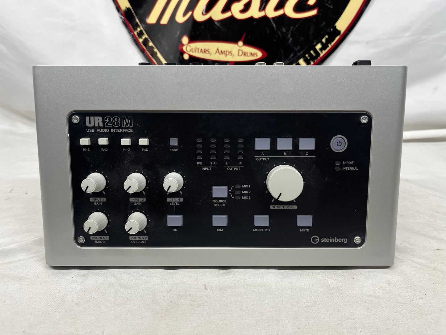 Steinberg UR28 M USB Audio Interface with Box and Power Supply