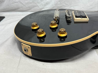 Gibson Les Paul Classic Guitar with Case - Image 16