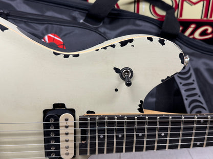EVH Limited Edition Striped Series Wolfgang Special Guitar with Gig Bag 2026 - Distressed Ivory