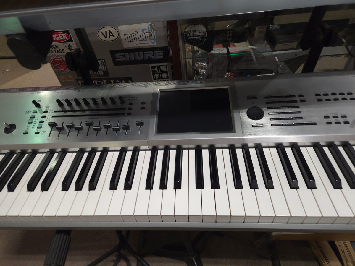Korg KRONOS 2 Titanium 88-Key Digital Synthesizer Workstation 2020 - Present - Titanium - Local Pickup Only