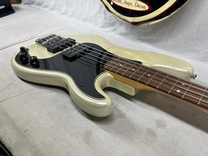 Fender Blacktop 4-String Electric Precision Bass MIM - Made in Mexico - White Chrome Pearl