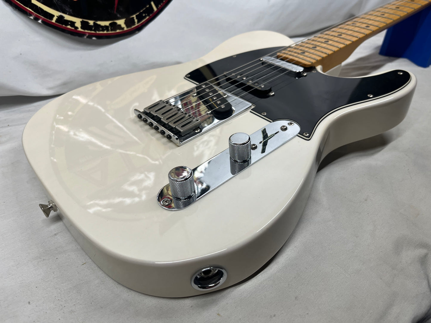 Fender Deluxe Nashville Telecaster Tele Electric Guitar - White Blonde