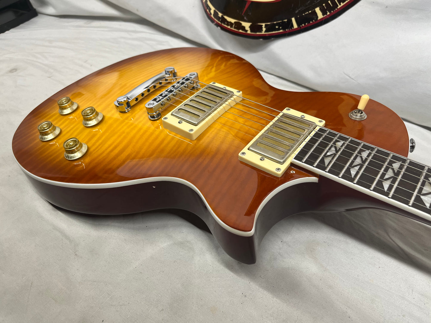 Westcreek Guitars Underdog LP-Style Singlecut Electric Guitar
