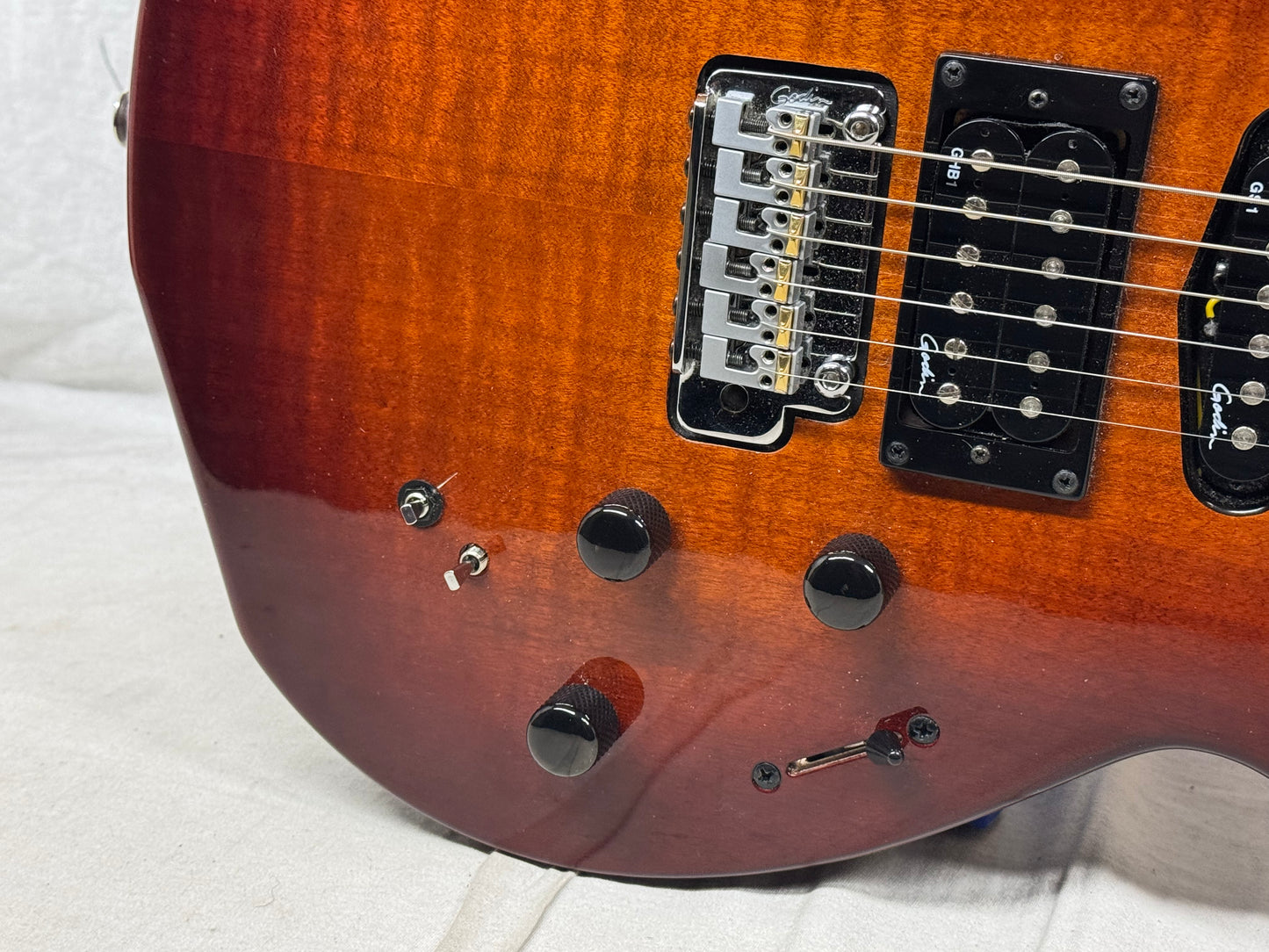 Godin xtSA Guitar with Case 2018 - Light Burst