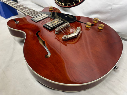 Gretsch Streamliner G2622 Semi-Hollow Body Electric Guitar