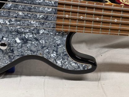 Line 6 Variax Model 700 4-string Bass 2005