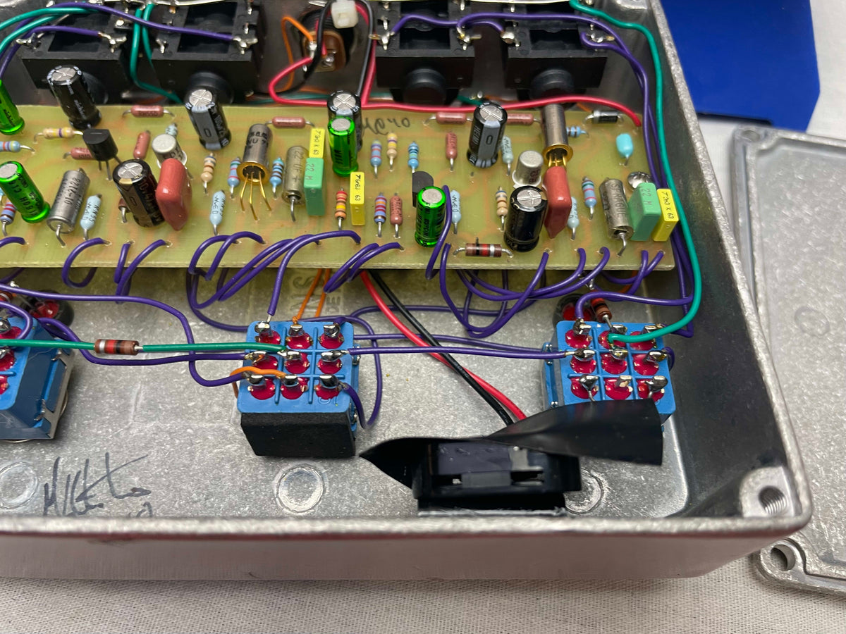 Soulsonic FX soul sonic fx Custom-Made Shizzle Royale Fuzz Pedal 2010