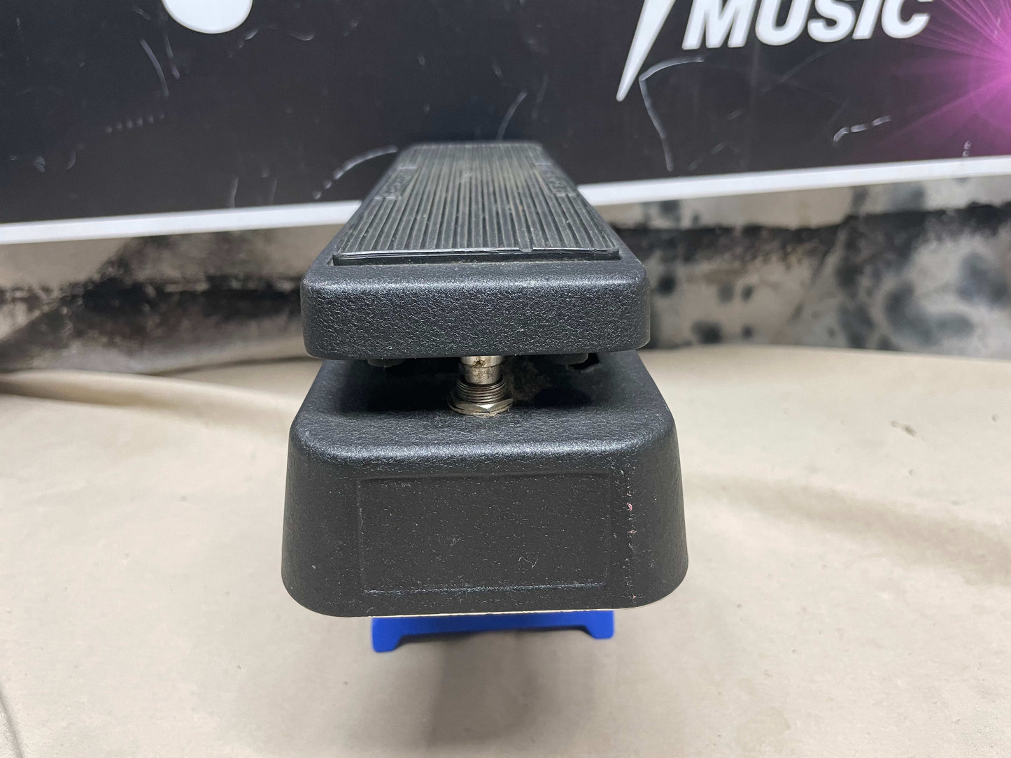 Dunlop JH-1 Jimi Hendrix Signature Model Wah Wah Pedal - missing battery cover