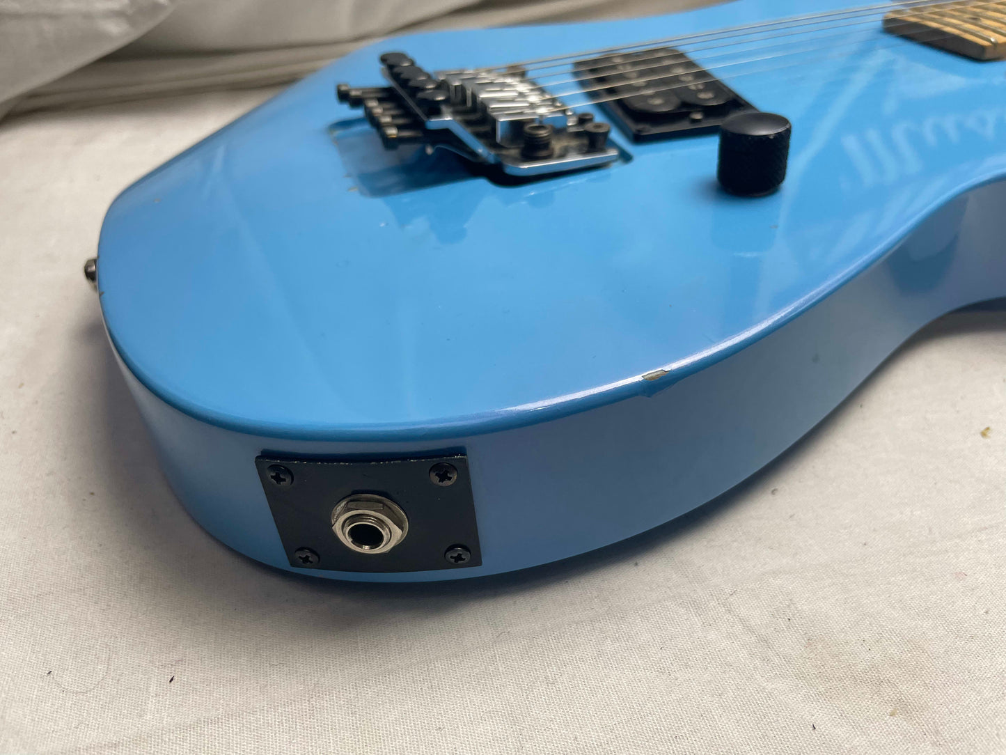 B.C. Rich bc USA Gunslinger Guitar with Case 1980s - Refinished