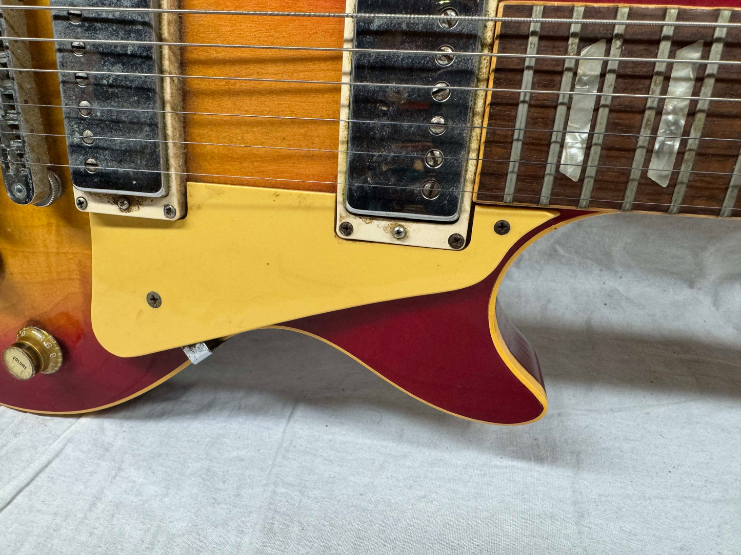 Gibson Les Paul Standard Guitar with Case 1979 - Cherryburst