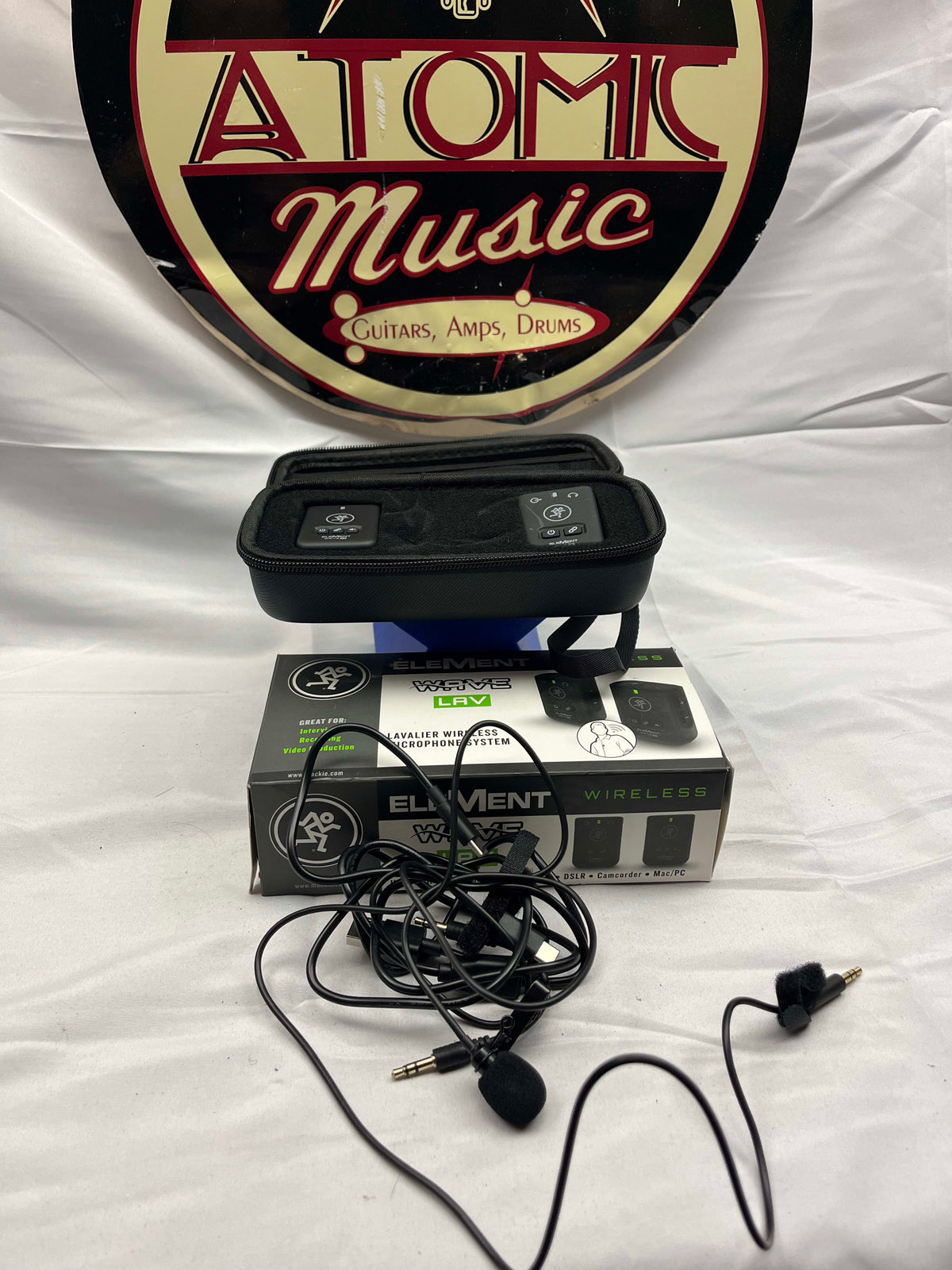 Mackie EleMent Wave LAV Lavalier Microphone Wireless System with Box
