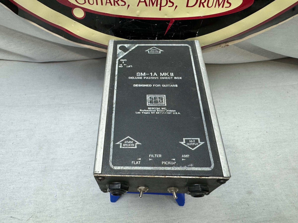 Sescom SM-1A Mk II 2 Deluxe Passive Direct Box for Guitars