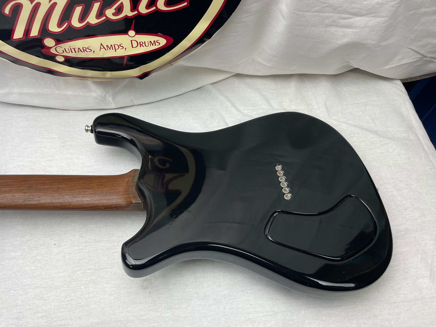 Anu S-style Doublecut Electric Guitar - Black