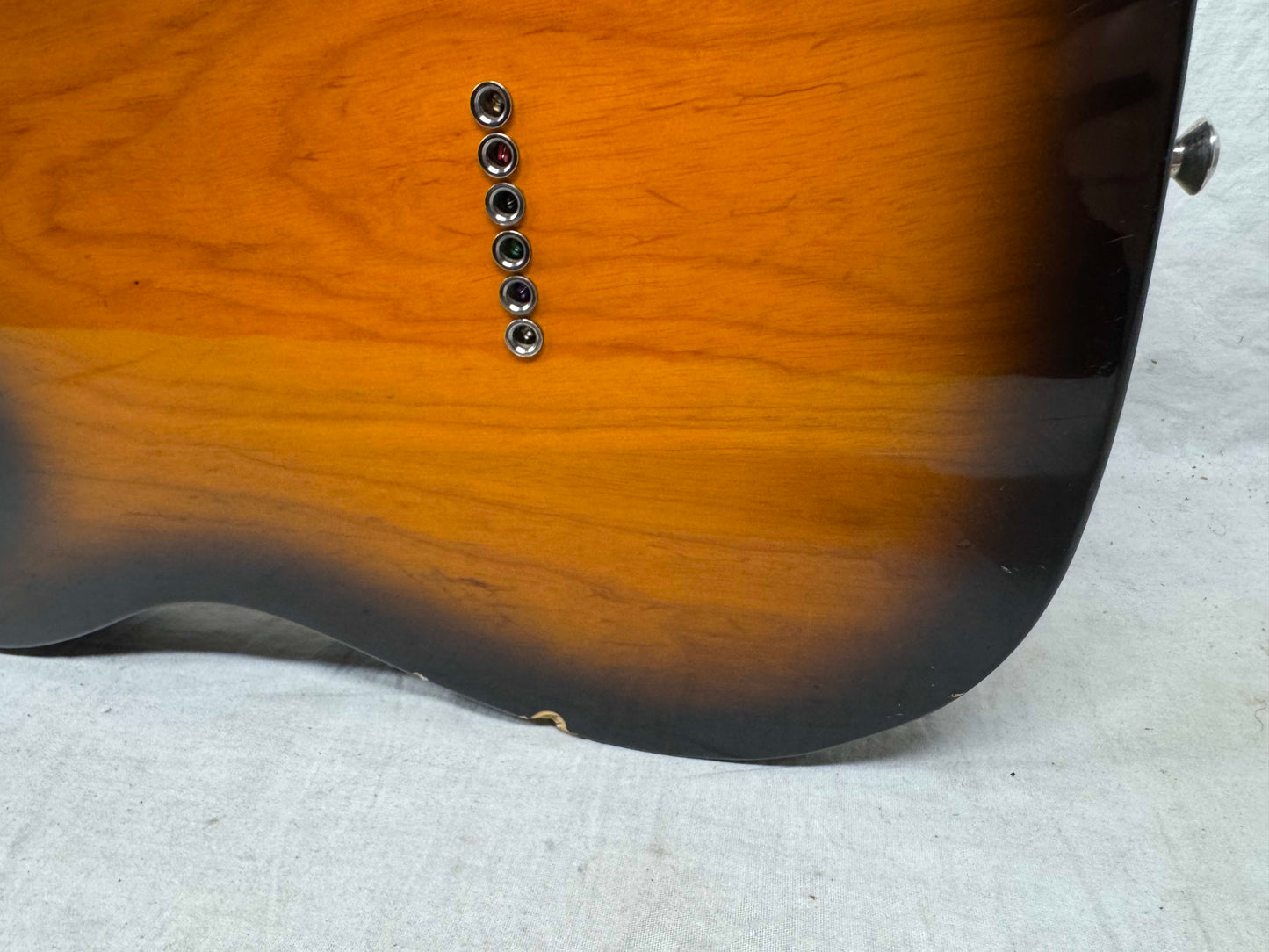 Fender American Telecaster Guitar 2001 - 2-Color Sunburst / Maple neck