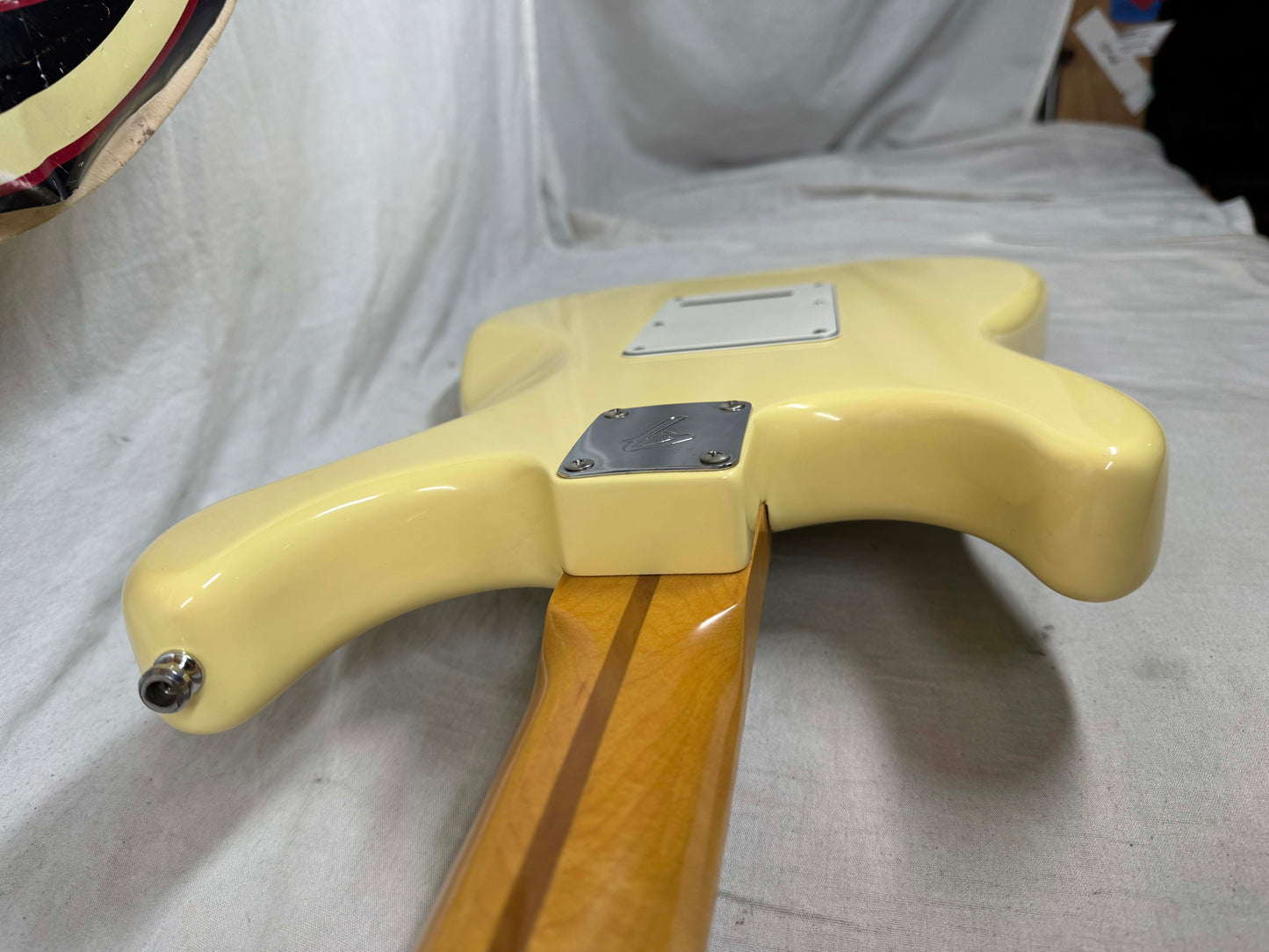 Fender Yngwie Malmsteen Signature Stratocaster Guitar with Case - signed! 1992 - Vintage White / Maple neck