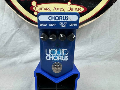 Visual Sound v2 Series Liquid Chorus & Echo Delay Pedal - Image 2