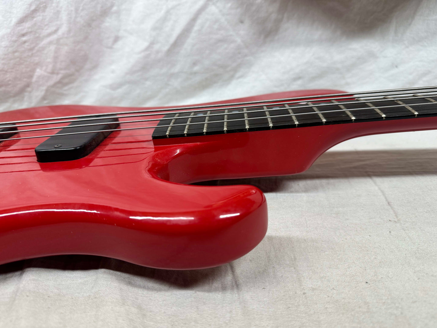 Gibson Bass IV 4-string Bass with Case 1987 - Red