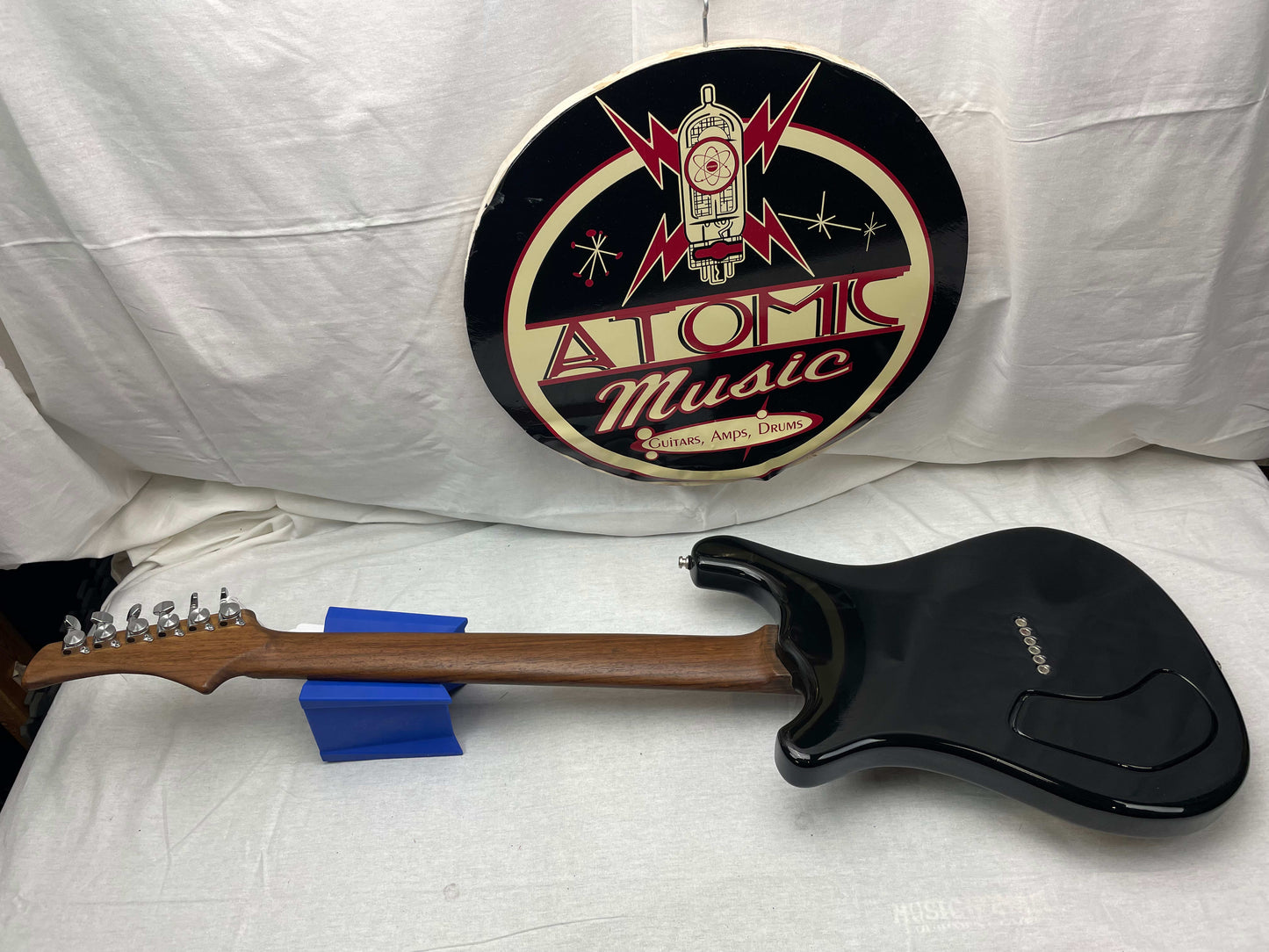 Anu S-style Doublecut Electric Guitar - Black