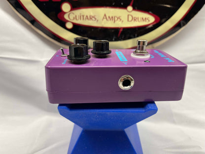 Aural Dream Bold Distortion Pedal - Purple