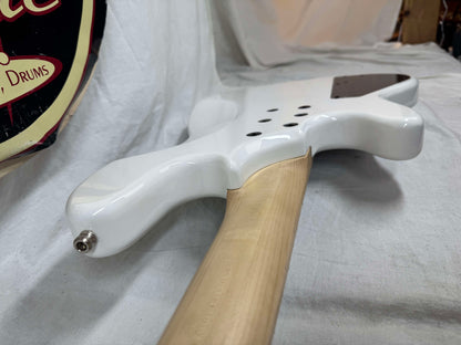 Cort Elrick NJS 4 njs4 4-string Bass with Gig Bag 2022 - White