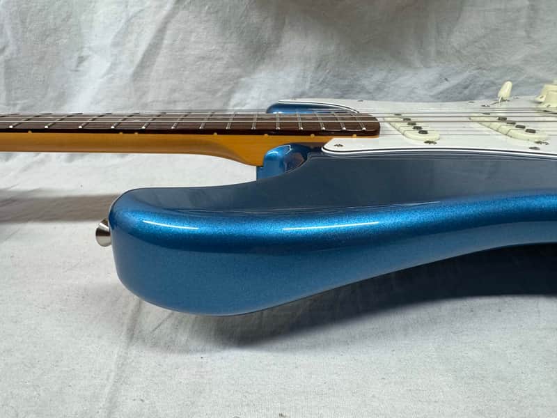 Fender Traditional '60s Stratocaster Guitar - MIJ Made In Japan - Image 21