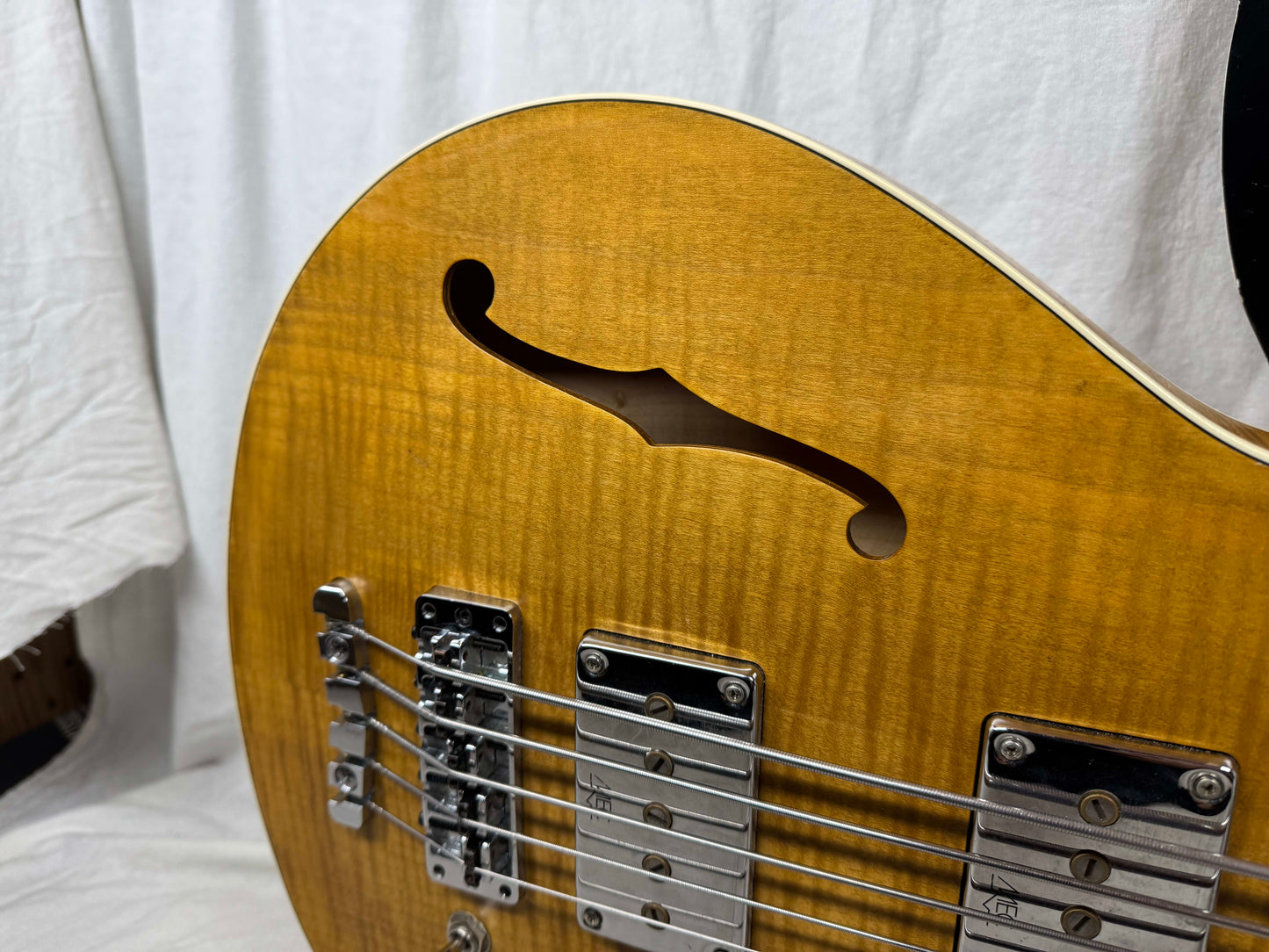 Warwick Star Bass II starbass 2 V 5-string Semi-Hollow Body Bass 2008 - Honey Violin Oil Finish