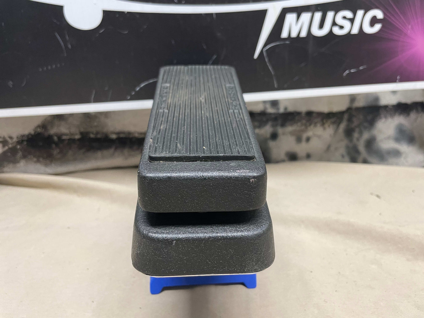 Dunlop JH-1 Jimi Hendrix Signature Model Wah Wah Pedal - missing battery cover