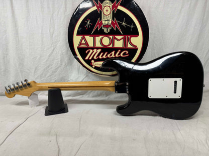 Fender Standard Stratocaster HSS Guitar - MIM Mexico 2007 - Black / Rosewood fingerboard