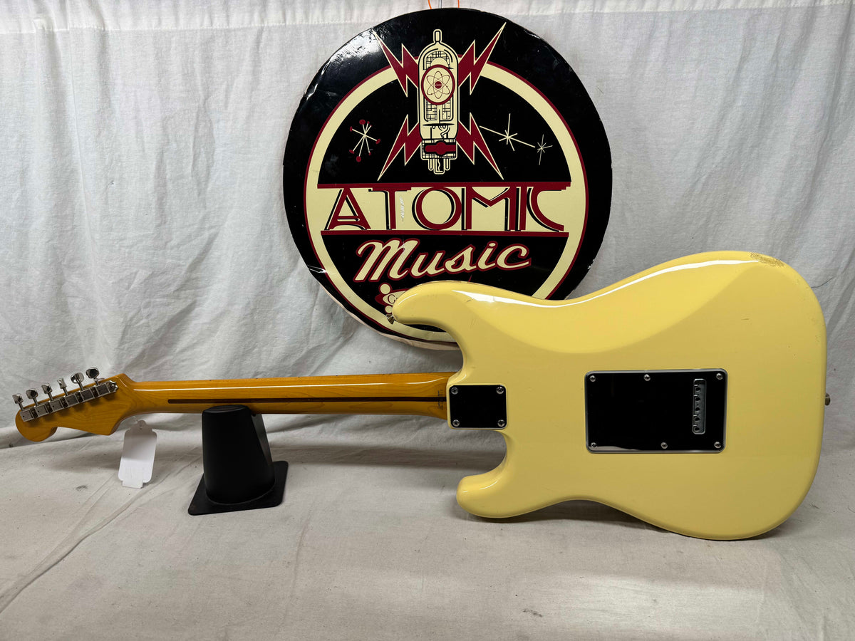 Fender Stratocaster Guitar with Case - CIJ mij Crafted In Japan 2002 - 2004