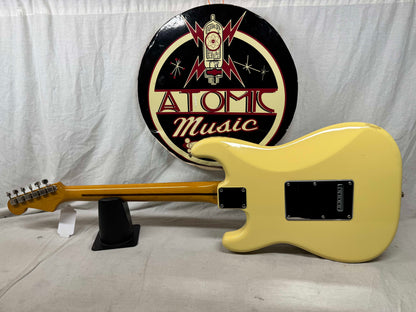 Fender Stratocaster Guitar with Case - CIJ mij Crafted In Japan 2002 - 2004