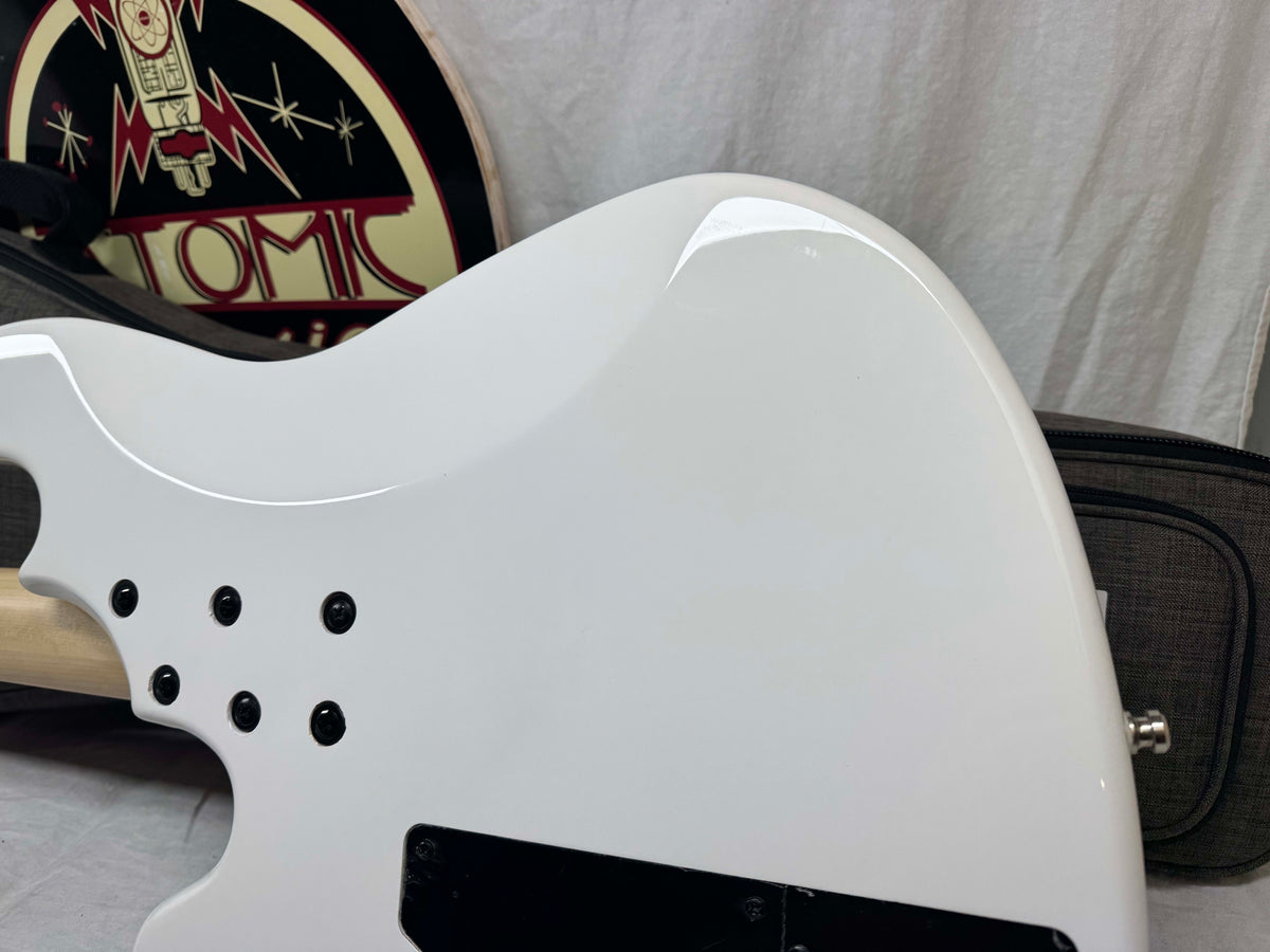 Cort Elrick NJS 4 njs4 4-string Bass with Gig Bag 2022 - White