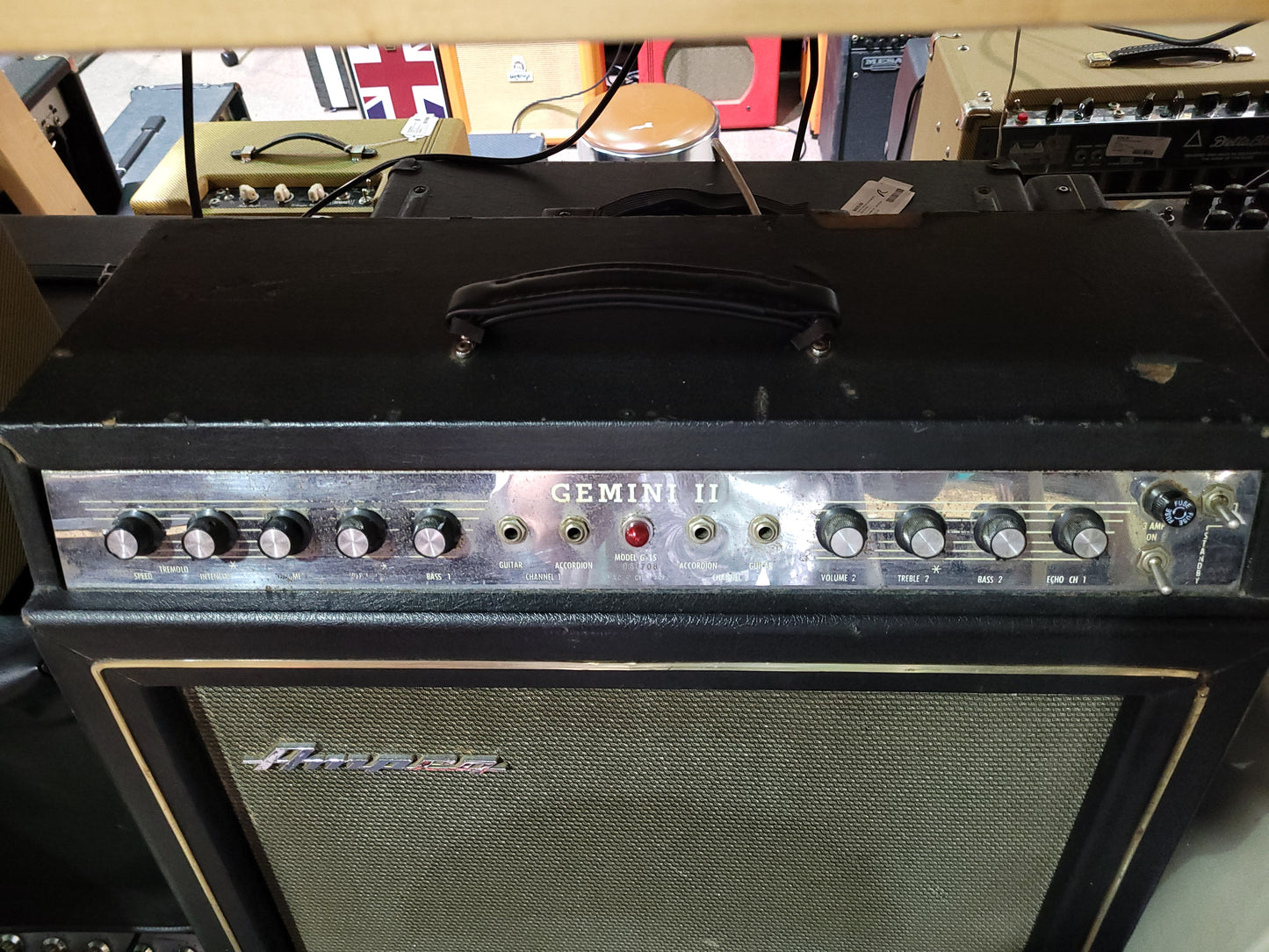 Ampeg G-15 Gemini II 2-Channel 30-Watt 1x15" Guitar Combo - Local Pickup Only!