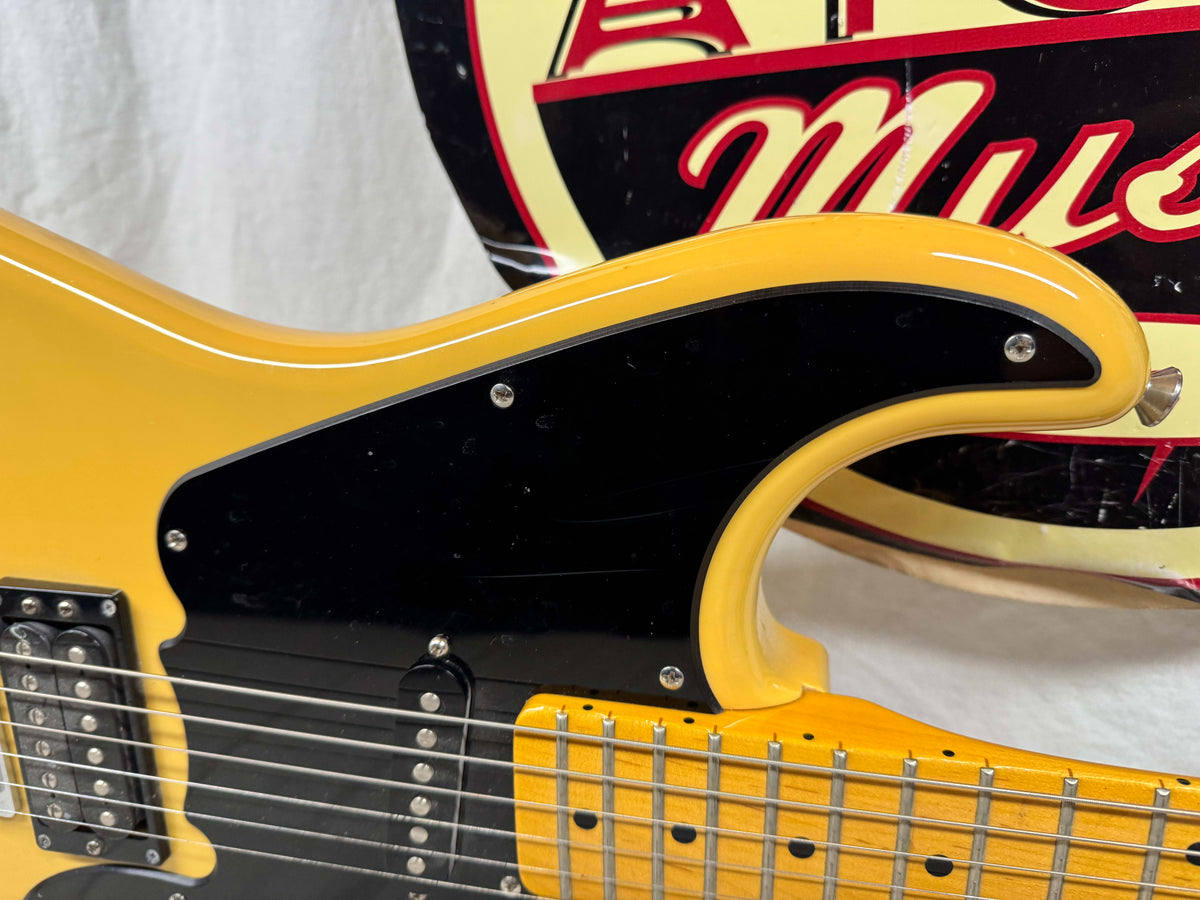 Fender '51 Pawn Shop Stratocaster Guitar - MIJ Made In Japan 2011 - Blonde / Maple neck