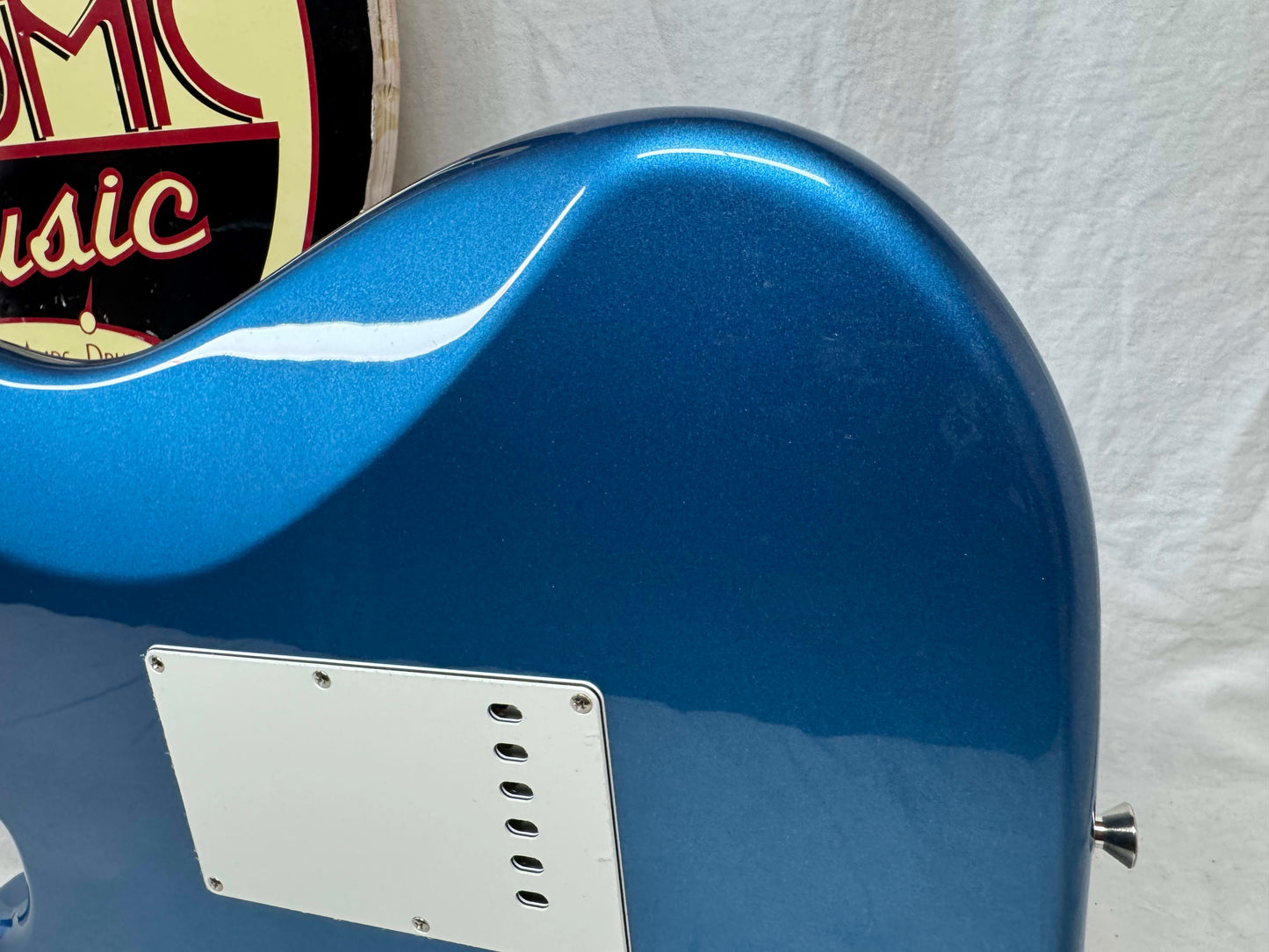 Fender Traditional '60s Stratocaster Guitar - MIJ Made In Japan 2023 - Lake Placid Blue / Rosewood fingerboard