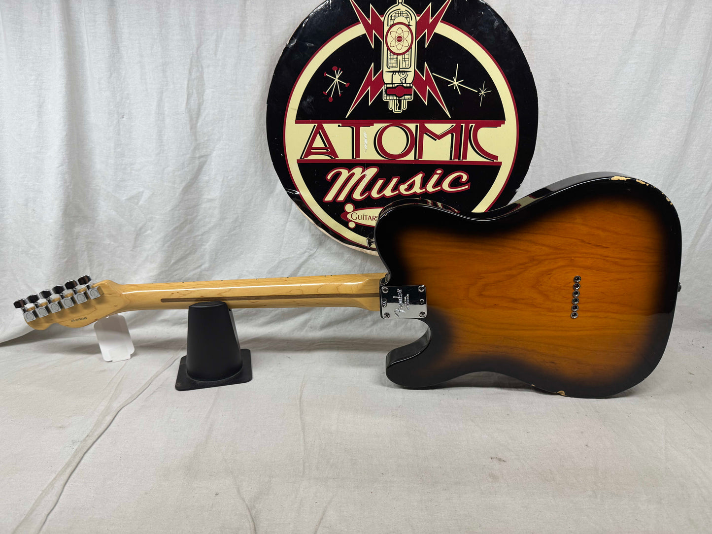 Fender American Telecaster Guitar 2001 - 2-Color Sunburst / Maple neck