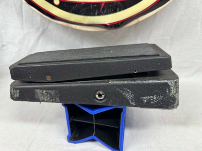 Dunlop GCB95 GCB-95 Cry Baby crybaby Wah Pedal - Rev H Circuit - missing battery cover & rubber feet