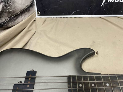 Cort Slammer 3/4 scale 4-string Bass - Image 4