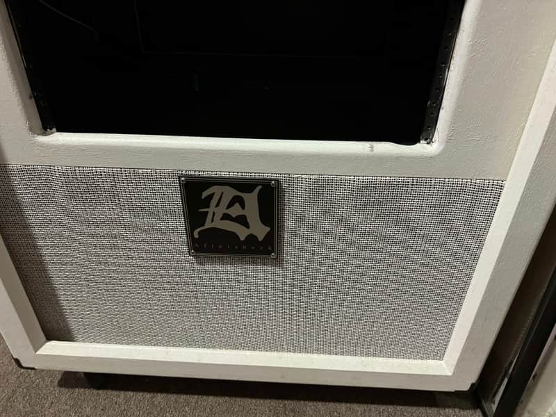 Aftershock Light-Controlled 2x12 212 Guitar Speaker Cabinet with Rack - Image 3