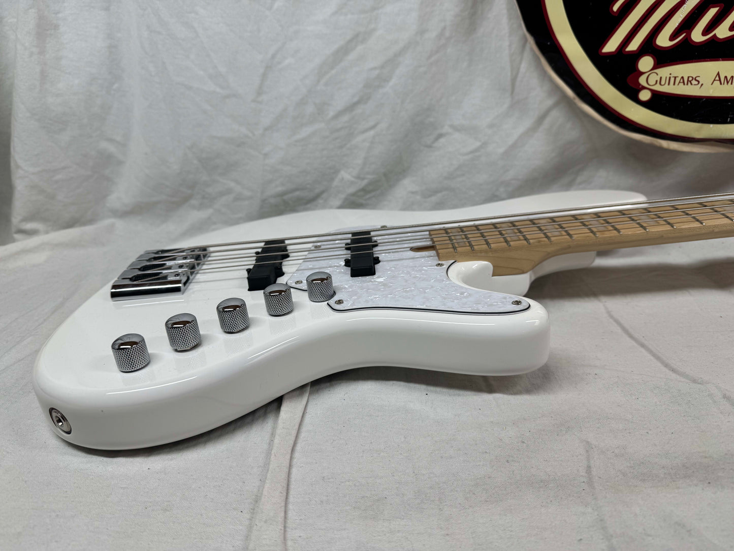 Cort Elrick NJS 4 njs4 4-string Bass with Gig Bag 2022 - White