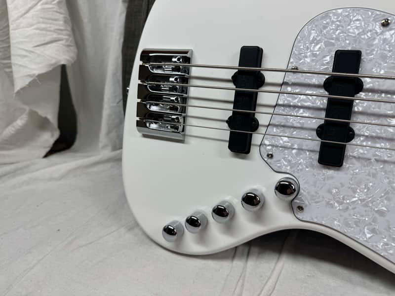 Cort Elrick NJS 4 njs4 4-string Bass with Gig Bag - Image 4