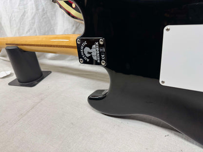 Fender Jimi Hendrix Stratocaster Guitar 2015 - Black / Maple neck