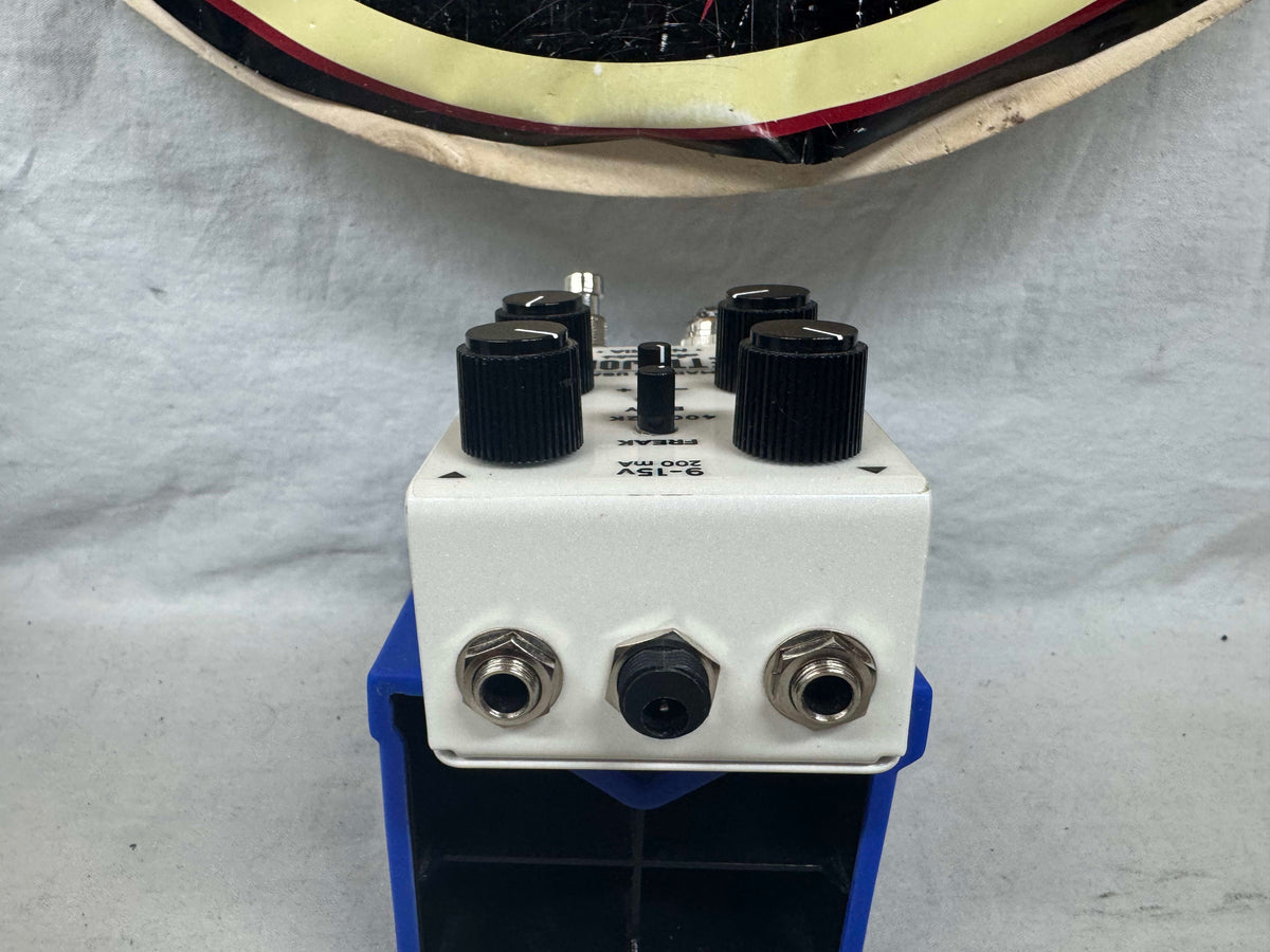 Pettyjohn Electronics Nutria rodent-style Distortion Pedal