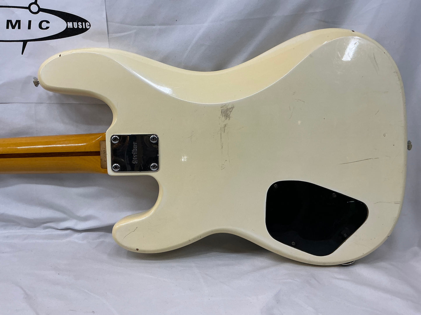 Kramer Striker 700ST Bass Guitar