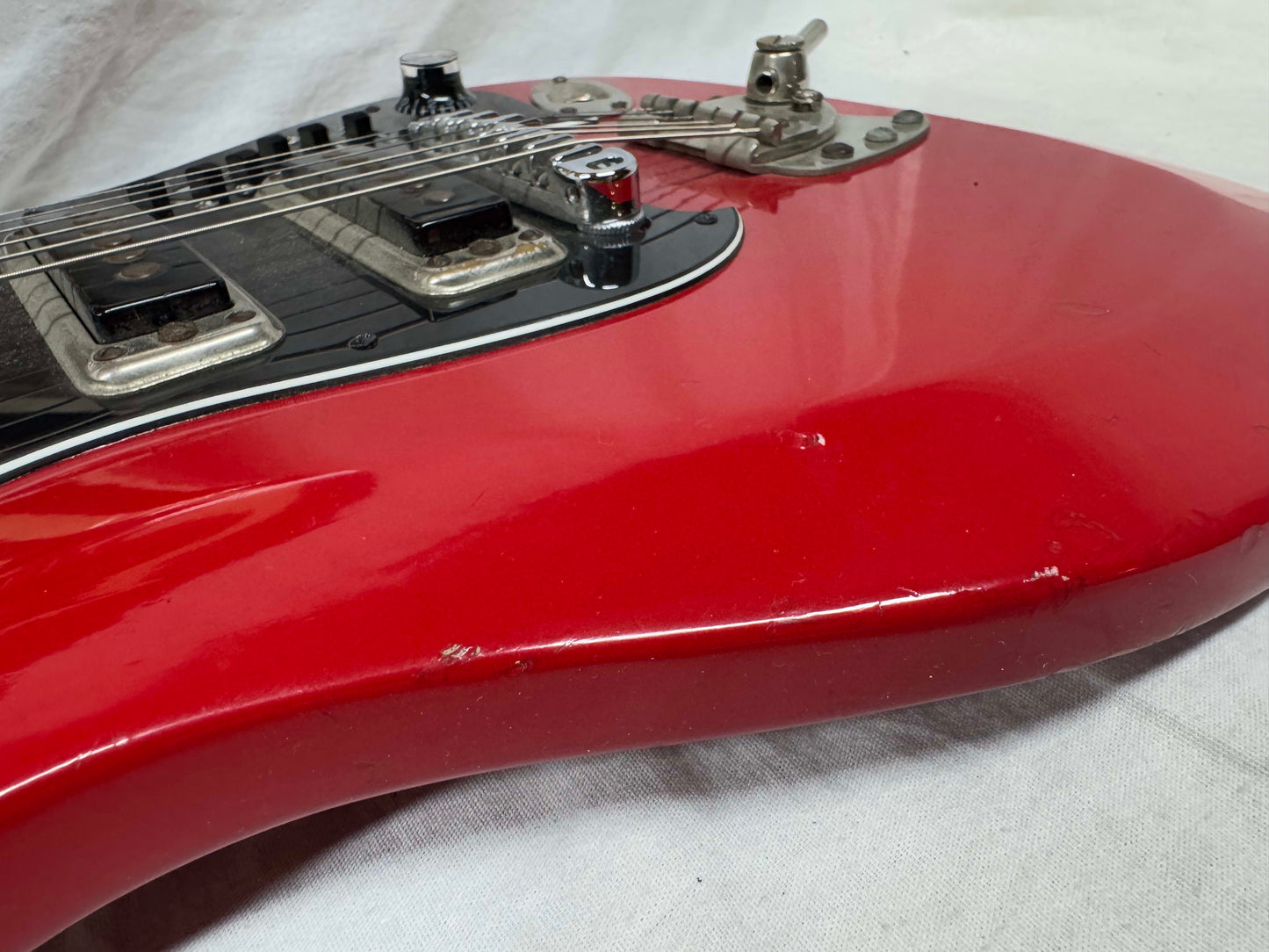 Hagstrom III 3 Guitar Vintage - Red