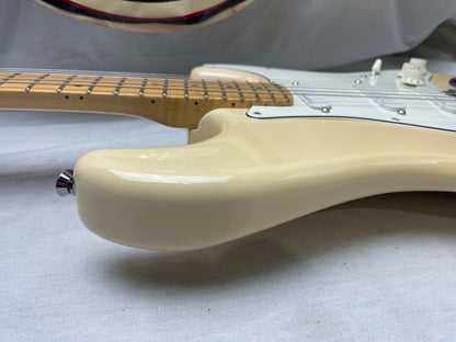 Fender American Standard Stratocaster Guitar with Lace Sensor pickups + Case 2005 - Buttercream or Honey Blonde or Yellow White / Maple neck